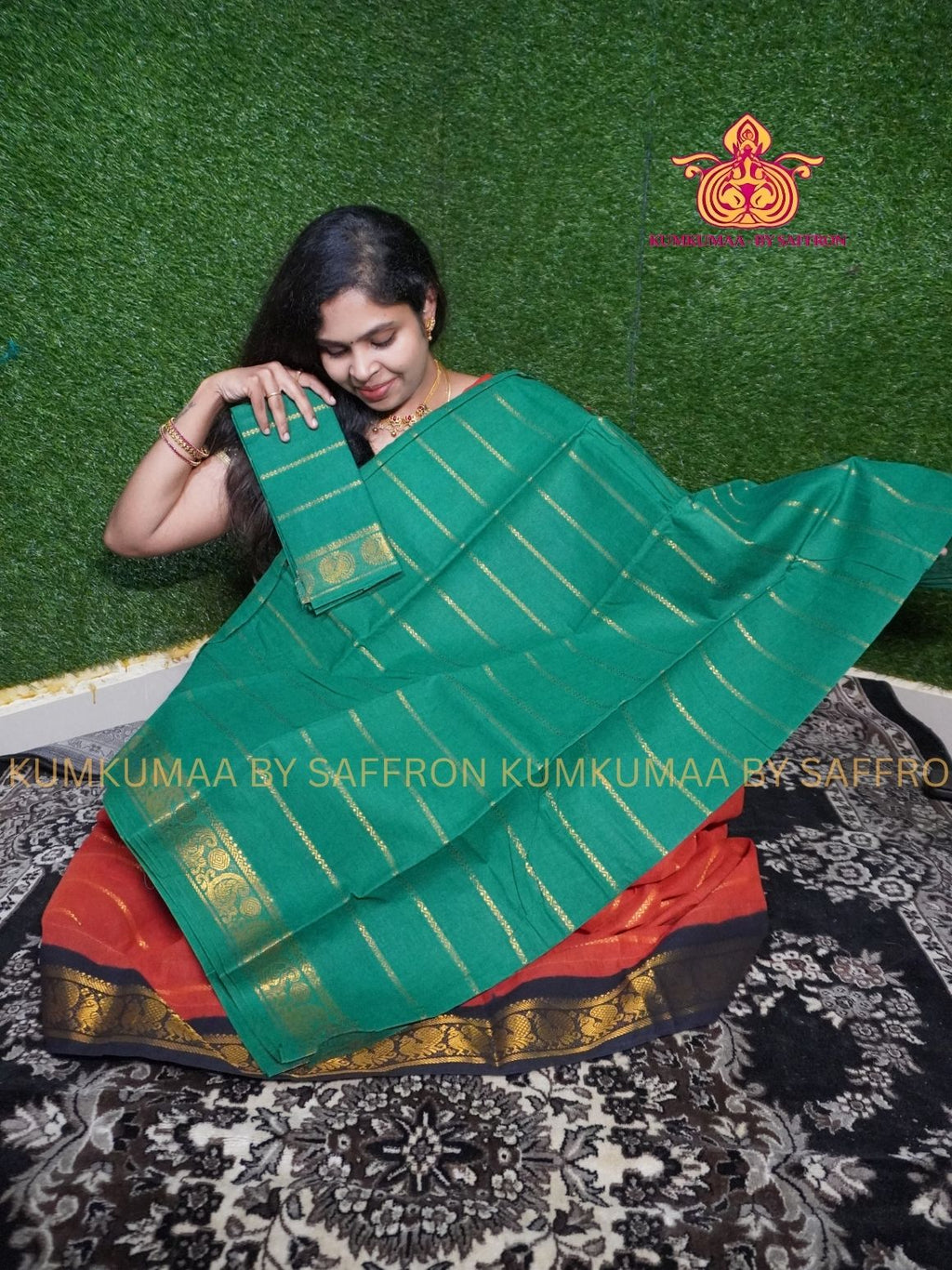 SUNGUDI COTTON- DARK GREEN SAREE WITH BLOUSE - Kumkumaa comfort wear -Soft and breathable -Handloom