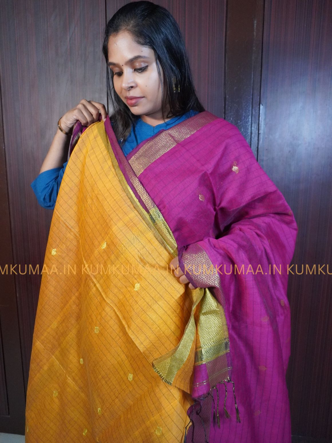 MAHESHWARI COTTON-MAJANTA AND ORANGE COLOUR STRIPED PRINT SAREE WITH BLOUSE - TRENDY - FLORAL DESIGN - Kumkumaa Exclusive COLLECTION - LATEST ELEGANT SAREE