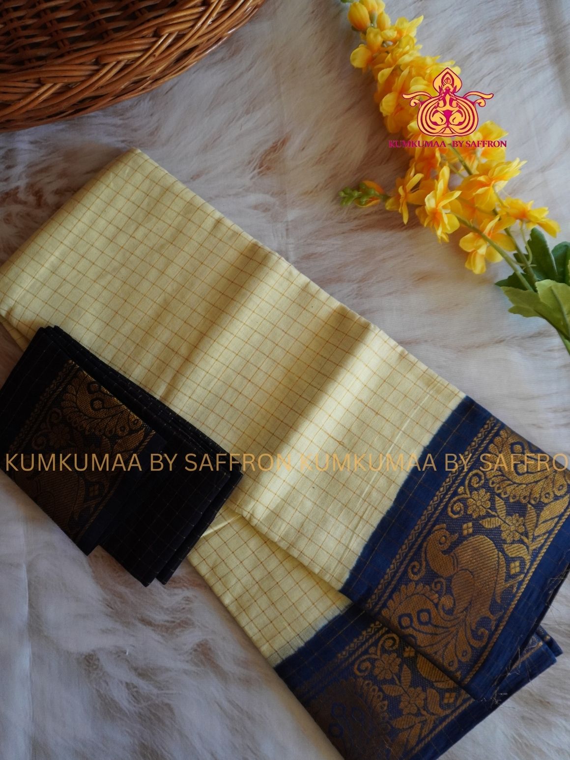 SUNGUDI COTTON- WHITE WITH NAVY BLUE BLOUSE - Kumkumaa comfort wear -Soft and breathable -Handloom