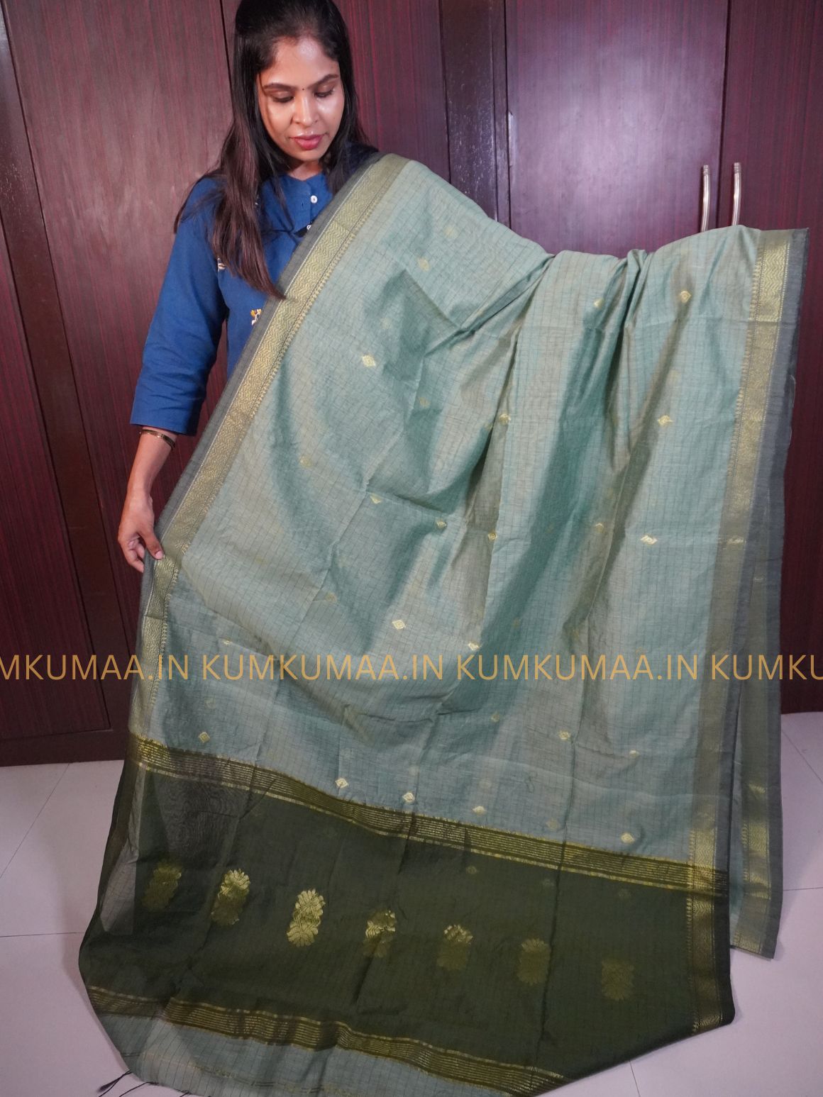 MAHESHWARI COTTON- SAGE GREEN AND GREEN COLOUR STRIPED PRINT SAREE WITH BLOUSE - TRENDY - FLORAL DESIGN - Kumkumaa Exclusive COLLECTION - LATEST ELEGANT SAREE