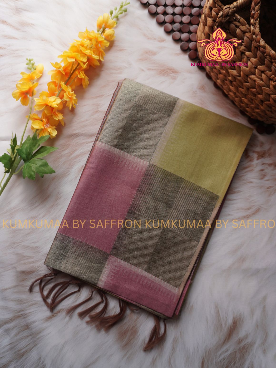 PREMIUM SAREE - KANCHI SILK SAREE WITH CHECKED DESIGN - ETHNIC WEAR - EXCLUSIVE KUMKUMAA COLLECTION- KANCHI SEMI SILK MATERIAL - PREMIUM QUALITY -FESTIVE