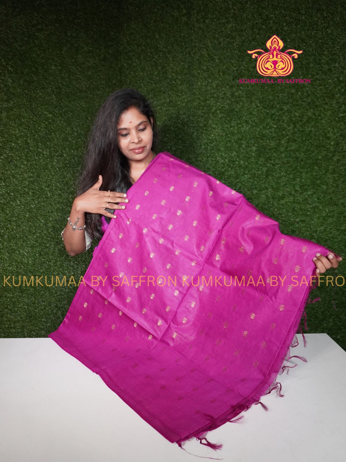 FANCY SAREE - MAJANTA WITH GOLD WEAVING SAREE - BUTTAS DESIGN - TRENDY TEMPLE WEAR KATTAN SILK - Beautiful saree for women - KUMKUMAA FANCY FOR ALL OCCASION