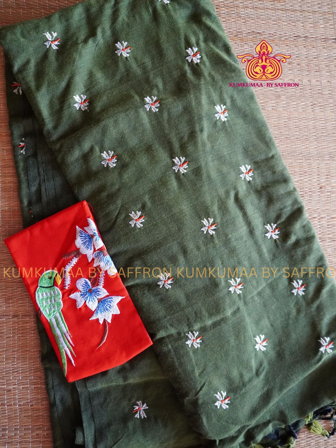 KATHI COTTON-GREEN SAREE WITH WHITE FLORAL EMBROIDERY- EXTRA RED BLOUSE WITH EMBROIDERY DESIGN - Kumkumaa Exclusive SOFT KADHI COTTON - FANCY COMFORT