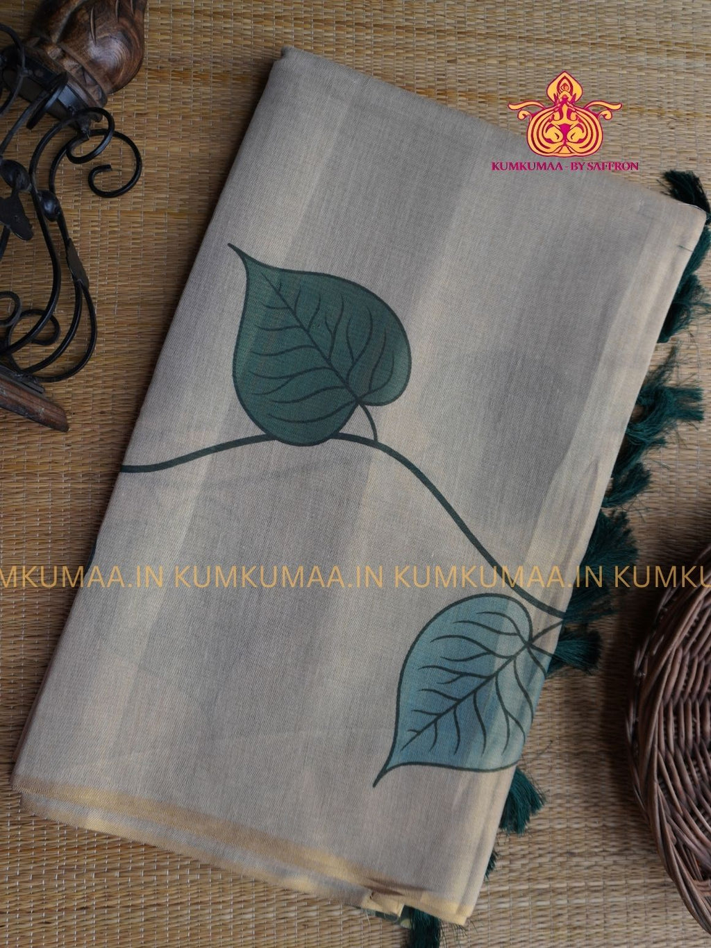 SOFT TISSUE - MILD GOLD WITH GREEN COLOUR WITH BLOUSE - TISSUE WEAVING - KERALA TISSUE WITH CREEPER DESIGN - PRINTED BLOUSE-KUMKUMAA EXCLUSIVE