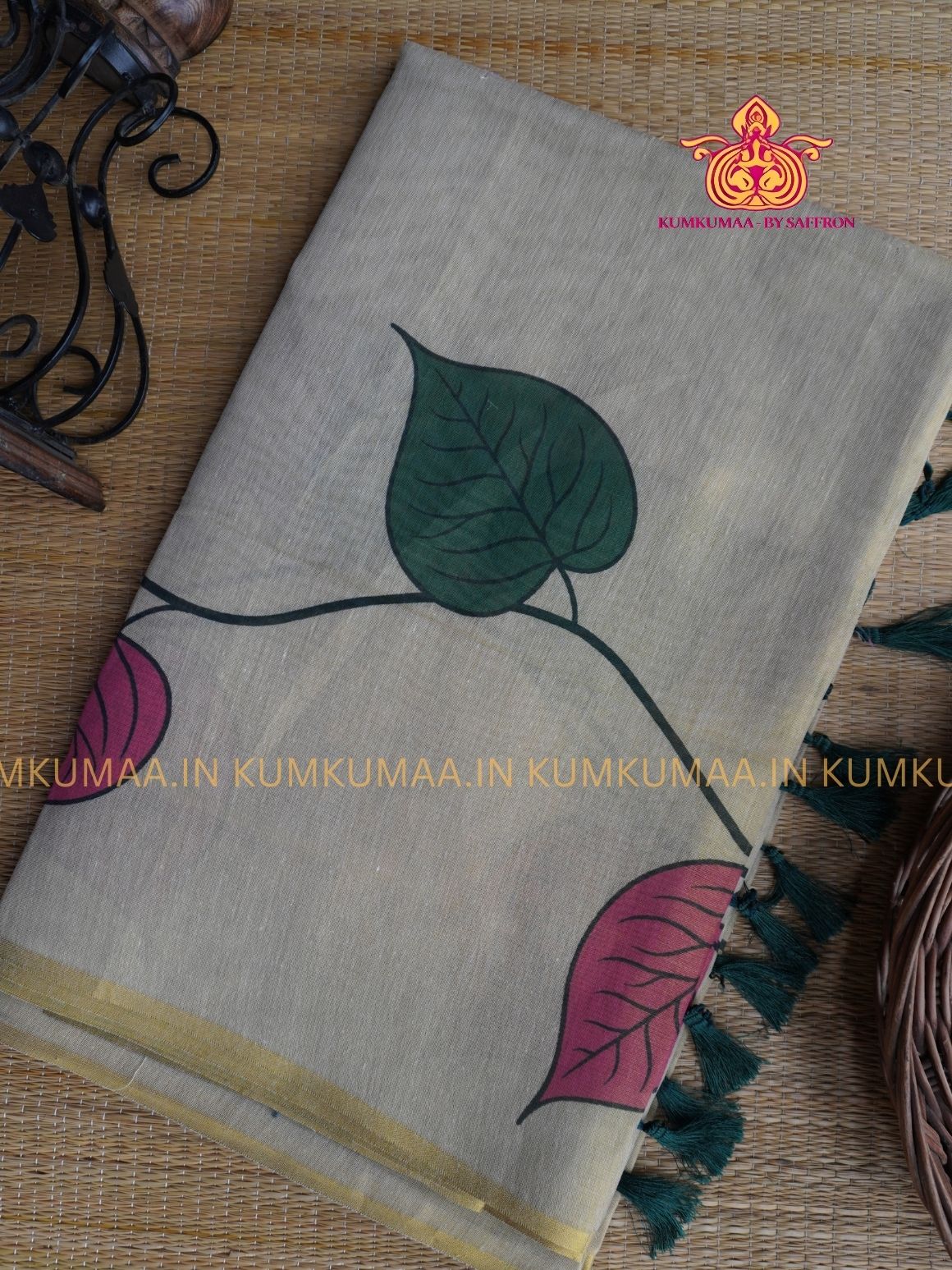 SOFT TISSUE - MILD GOLD WITH RED AND GREEN COLOUR WITH BLOUSE - TISSUE WEAVING - KERALA TISSUE WITH CREEPER DESIGN - PRINTED BLOUSE-KUMKUMAA EXCLUSIVE