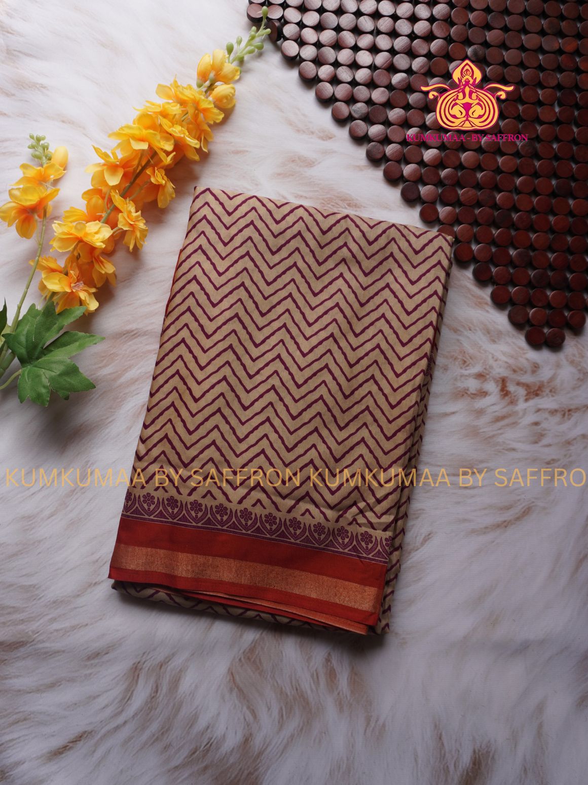 COTTON SILK- OFF-WHITE GOLDEN AND RED SAREE WITH BLOUSE - MINIMALISTIC BORDER -GEOMETRIC ZIG-ZAG DESIGN PRINTED- Kumkumaa FESTIVE - SELF BLOUSE - OCCASION ELEGANCE - STYLISH AND BEAUTIFUL