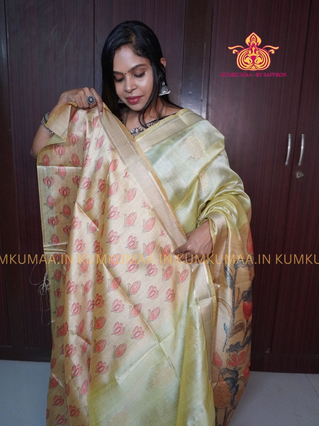COTTON SILK- PISTA GREEN AND BEIGE SAREE WITH BLOUSE - MINIMALISTIC BORDER -FLORAL DESIGN PRINTED- Kumkumaa FESTIVE - OCCASION ELEGANCE - STYLISH AND BEAUTIFUL