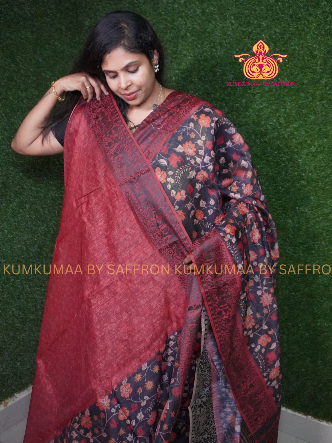 SOFT COTTON - BLACK & MAROON - FLOWER DESIGN SAREE - BLACK WARRIOR WEAVING BORDER - LATEST COLLECTION - KUMKUMAA BY SAFFRON - UNIQUE DESIGN