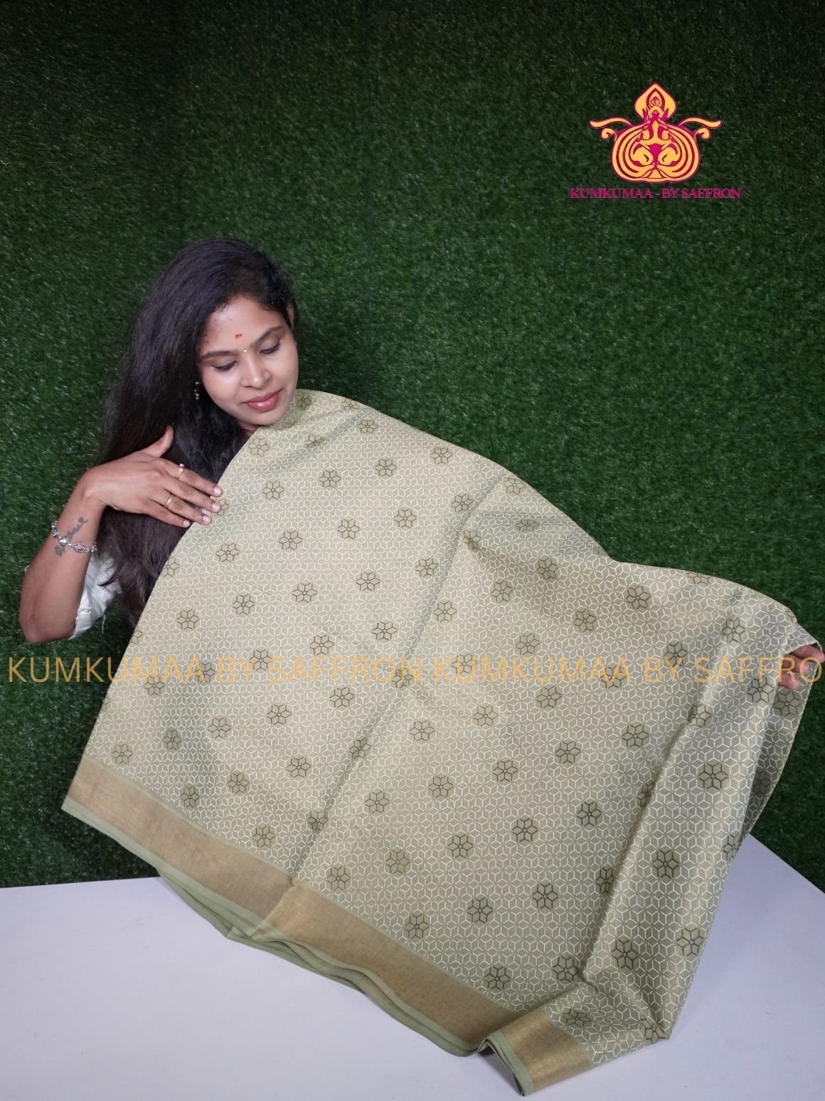 PURE COTTON-LIGHT GREEN HONEY COMB PRINT SAREE WITH BLOUSE - TRENDY - GEOMETRIC DESIGN - Kumkumaa Exclusive COLLECTION - LATEST ELEGANT SAREE