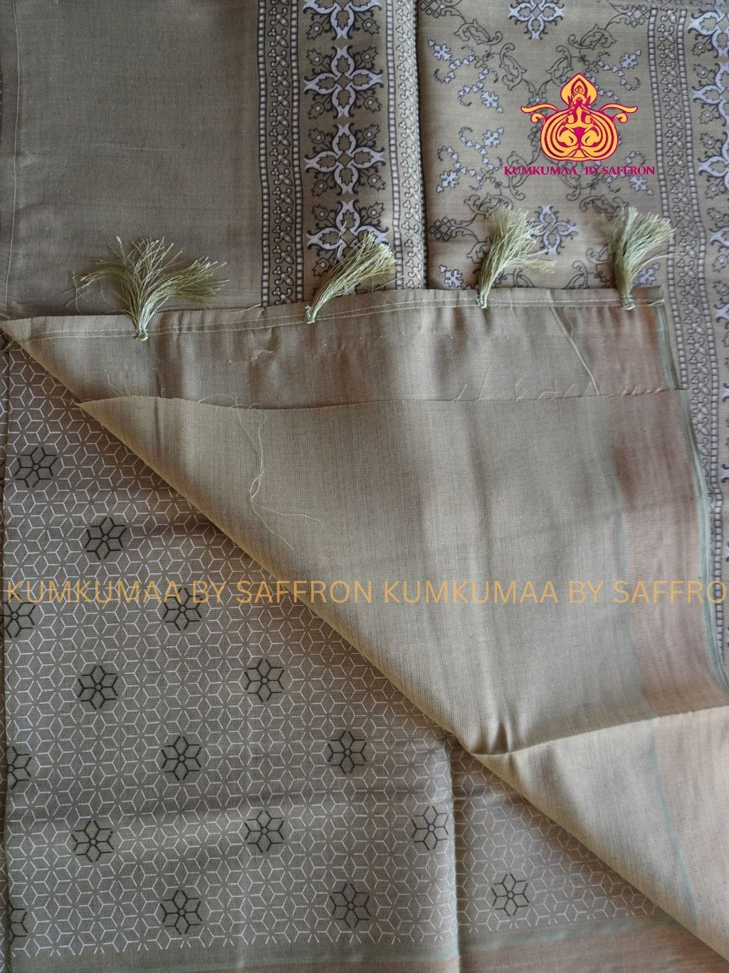 PURE COTTON-LIGHT GREEN HONEY COMB PRINT SAREE WITH BLOUSE - TRENDY - GEOMETRIC DESIGN - Kumkumaa Exclusive COLLECTION - LATEST ELEGANT SAREE