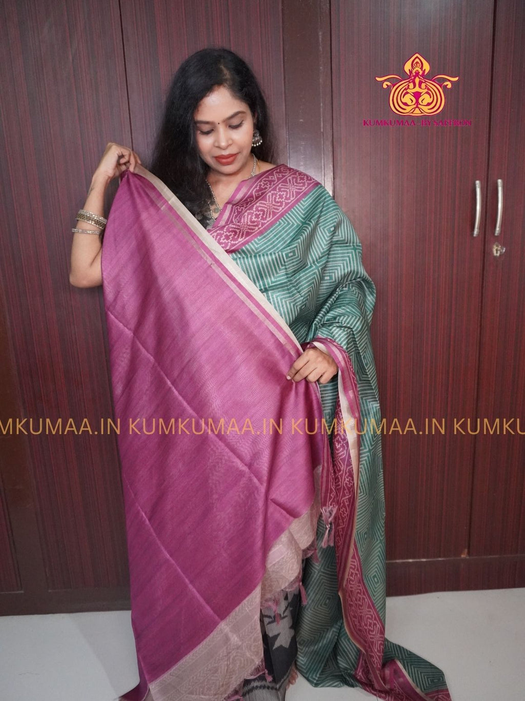 SEMI- TUSSAR SILK - GREEN AND MAUVE COLOUR - GEOMETRIC DESIGN SAREE - LATEST COLLECTION - KUMKUMAA BY SAFFRON - UNIQUE DESIGN
