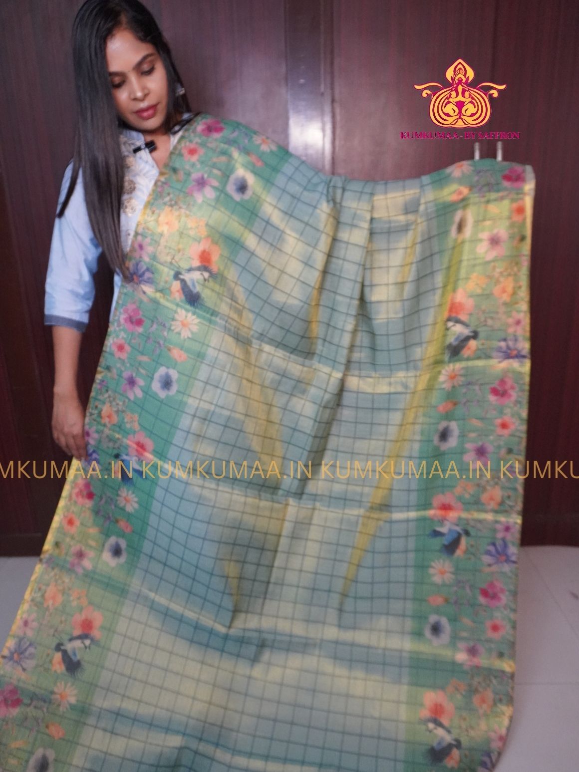 SOFT TISSUE - GREEN COLOUR WITH BLOUSE - TISSUE WEAVING - SHINE TISSUE WITH FLORAL DESIGN -KUMKUMAA EXCLUSIVE