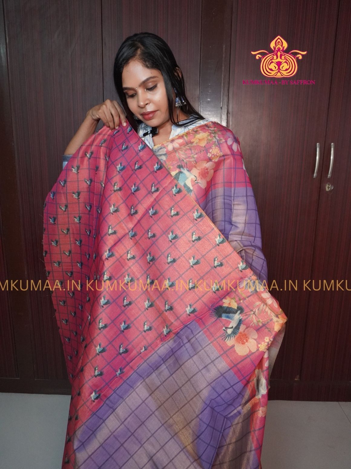 SOFT TISSUE - LAVENDER WITH PINK COLOUR WITH BLOUSE - TISSUE WEAVING - SHINE TISSUE WITH FLORAL DESIGN -KUMKUMAA EXCLUSIVE