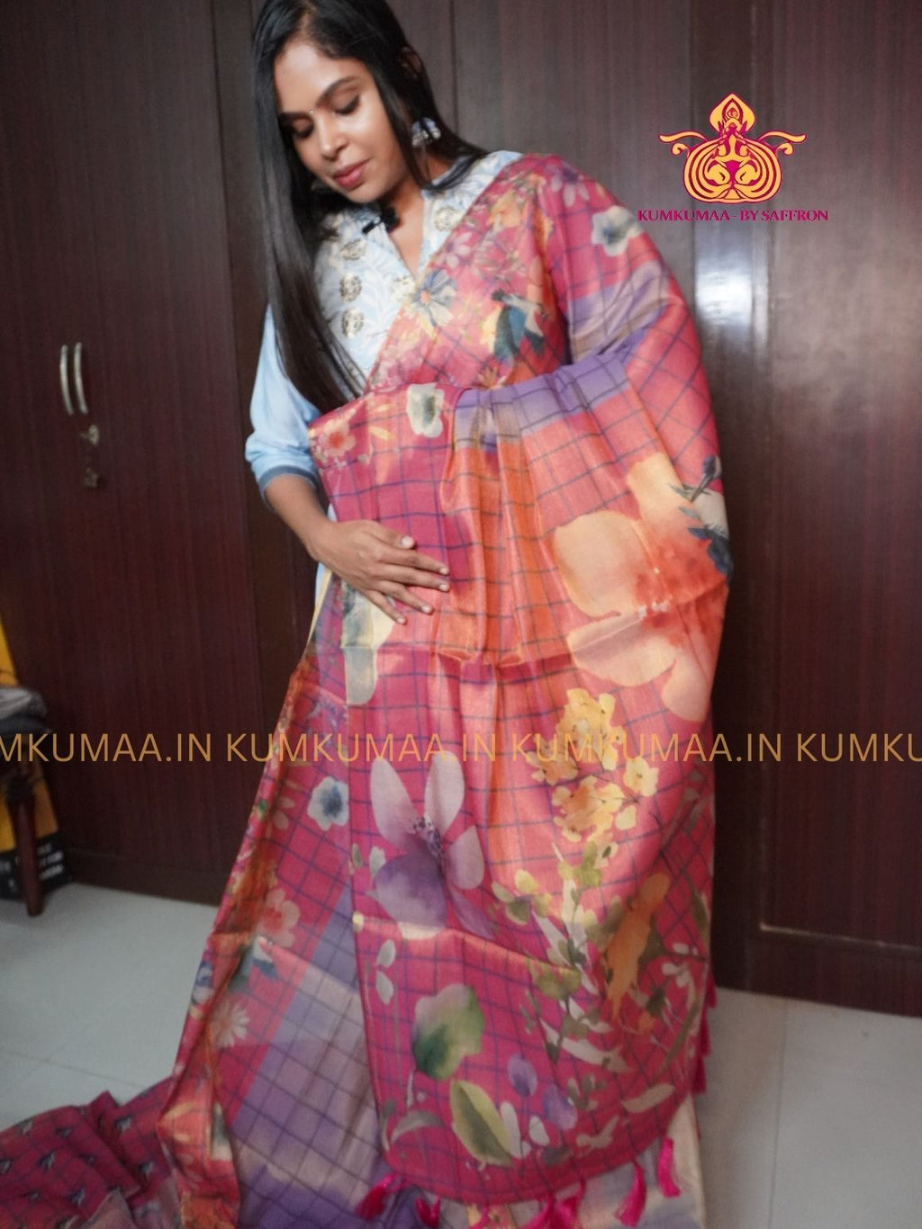 SOFT TISSUE - LAVENDER WITH PINK COLOUR WITH BLOUSE - TISSUE WEAVING - SHINE TISSUE WITH FLORAL DESIGN -KUMKUMAA EXCLUSIVE