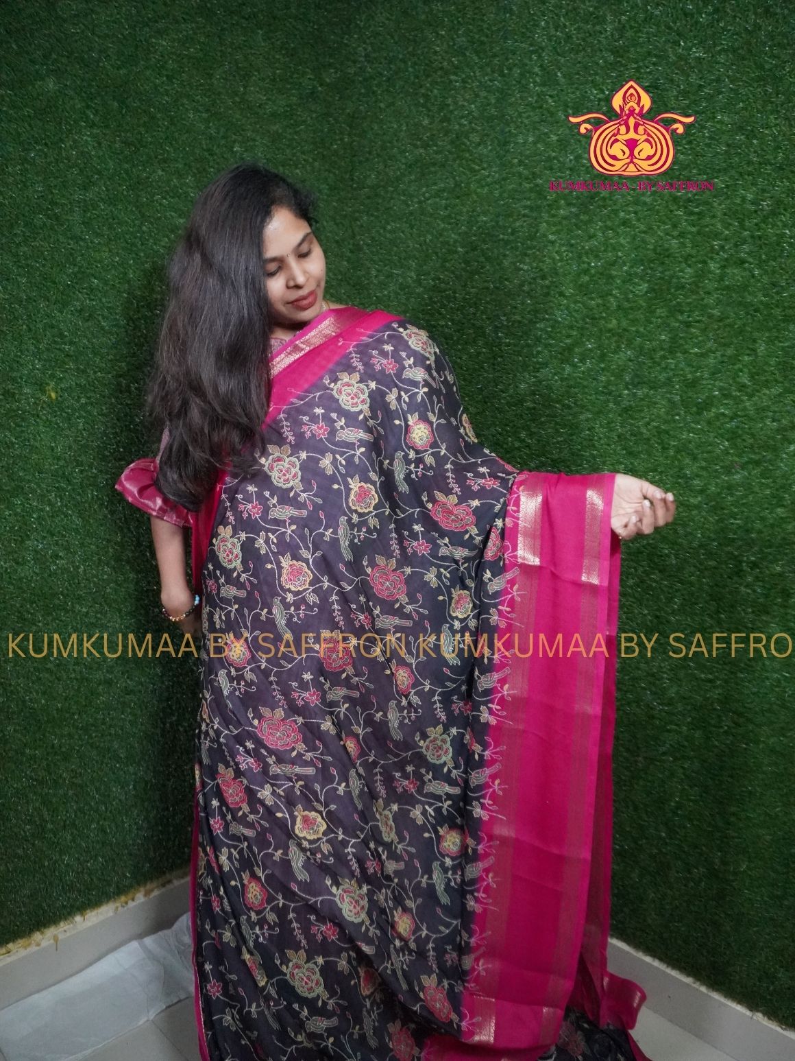 GEORGETTE- BLACK AND PINK SAREE WITH MULTICOLOUR FLORAL DESIGN - PARTY WEAR - EXCLUSIVE KUMKUMAA COLLECTION- FLOWY MATERIAL -CHIC AND GORGEOUS