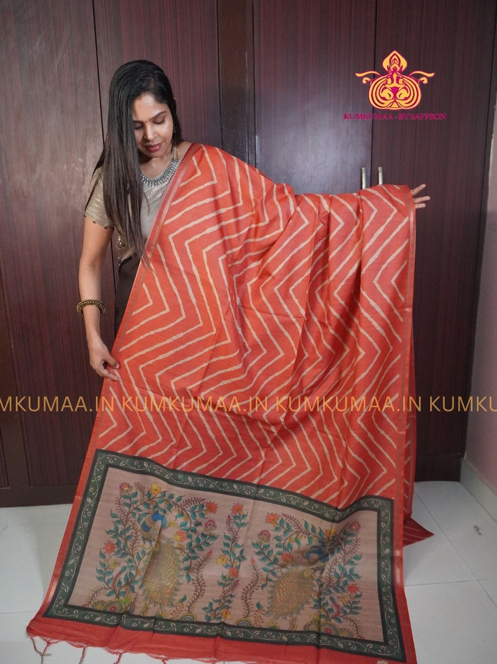 TUSSAR SILK - ORANGE COLOUR ZIG ZAG DESIGN SAREE- MEHANDI DESIGN PALLU - LATEST COLLECTION - KUMKUMAA BY SAFFRON - UNIQUE DESIGN