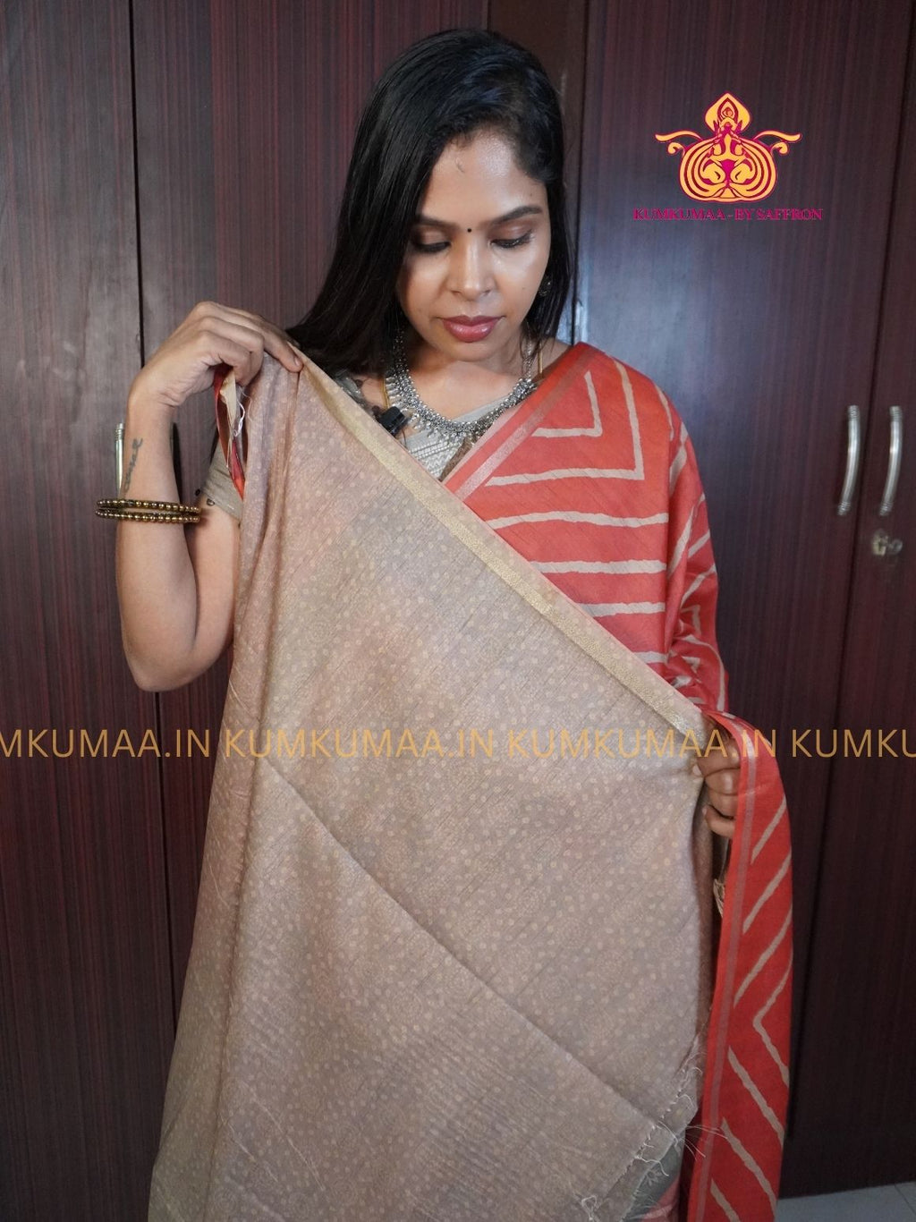 TUSSAR SILK - ORANGE COLOUR ZIG ZAG DESIGN SAREE- MEHANDI DESIGN PALLU - LATEST COLLECTION - KUMKUMAA BY SAFFRON - UNIQUE DESIGN