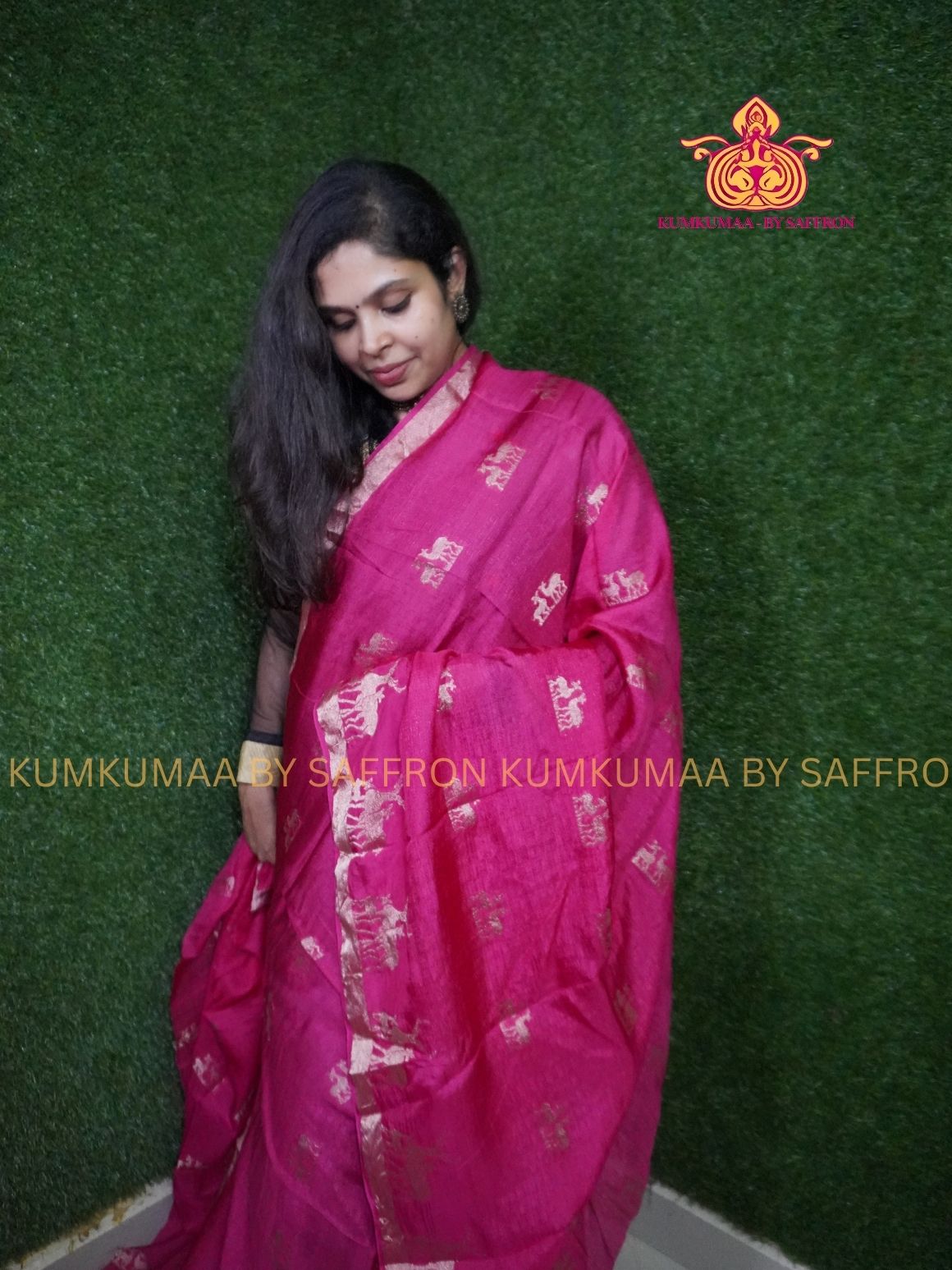 VISCOSE SAREE - MAJANTA SAREE WITH DEER WEAVING - PARTY WEAR - EXCLUSIVE KUMKUMAA COLLECTION-FLOWY MATERIAL- CHIC AND GORGEOUS