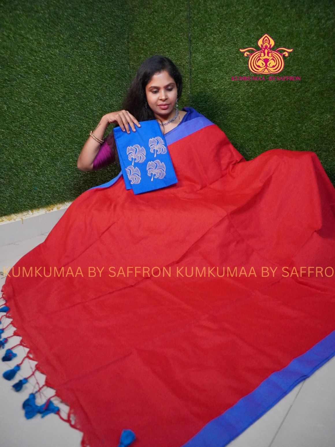 KATHI COTTON- RED SAREE WITH BLOUSE- EXTRA BLOUSE WITH EMBROIDERY DESIGN - Kumkumaa Exclusive SOFT KADHI COTTON - FANCY COMFORT