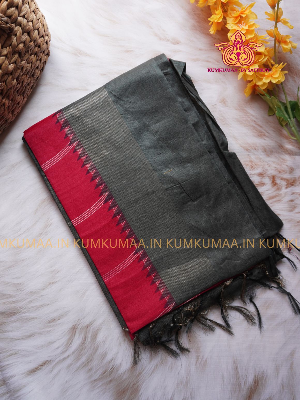 PREMIUM COTTON SAREE -RED WITH GRAY CHECKED - ETHNIC WEAR - EXCLUSIVE KUMKUMAA COLLECTION- PREMIUM COTTON MATERIAL - PREMIUM QUALITY -FESTIVE