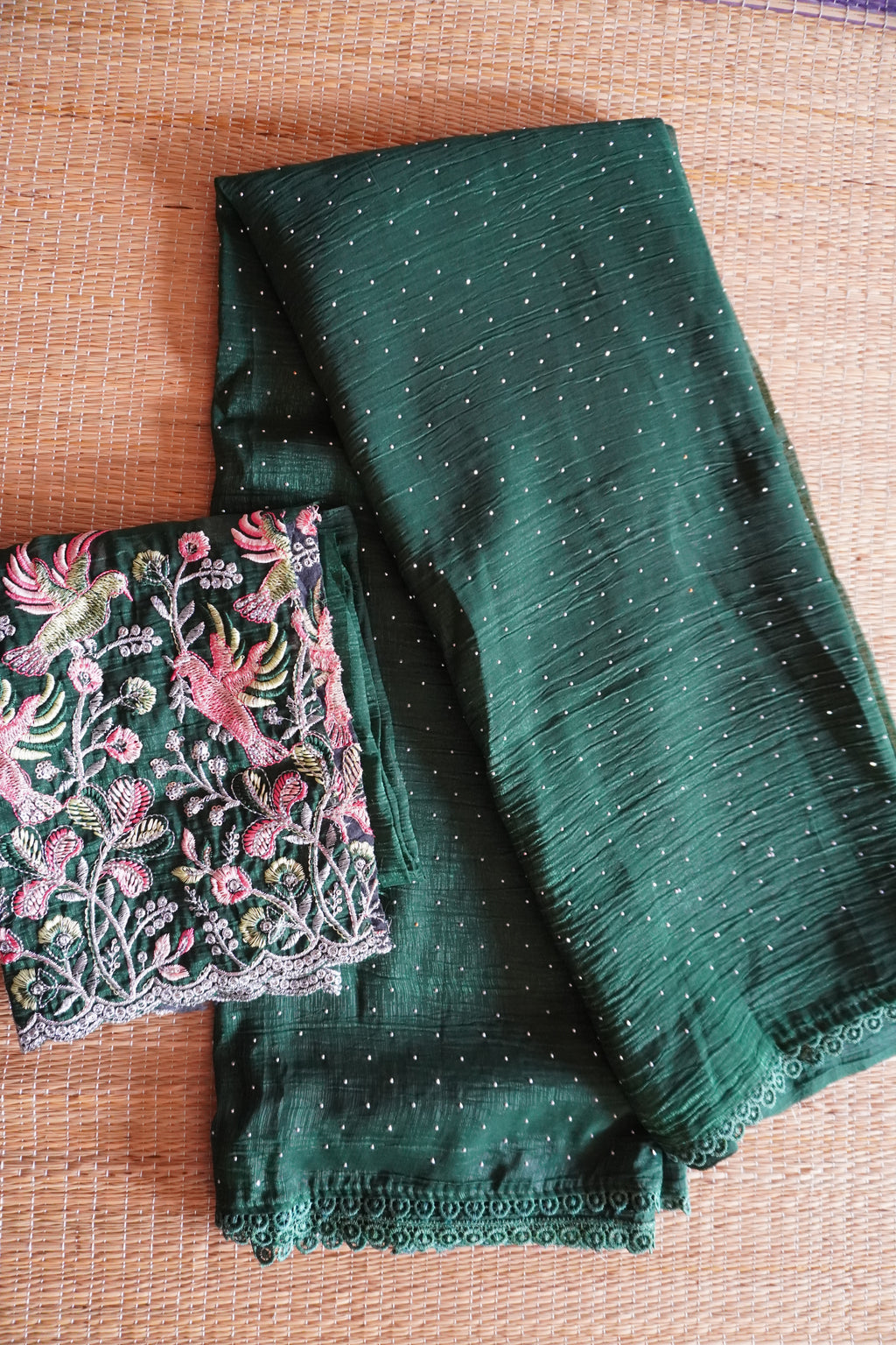 CHIFFON - GREEN SAREE WITH CRYSTAL AND EMBROIDERY BLOUSE - PARTY WEAR - EXCLUSIVE KUMKUMAA COLLECTION-FLOWY MATERIAL- CHIC AND GORGEOUS